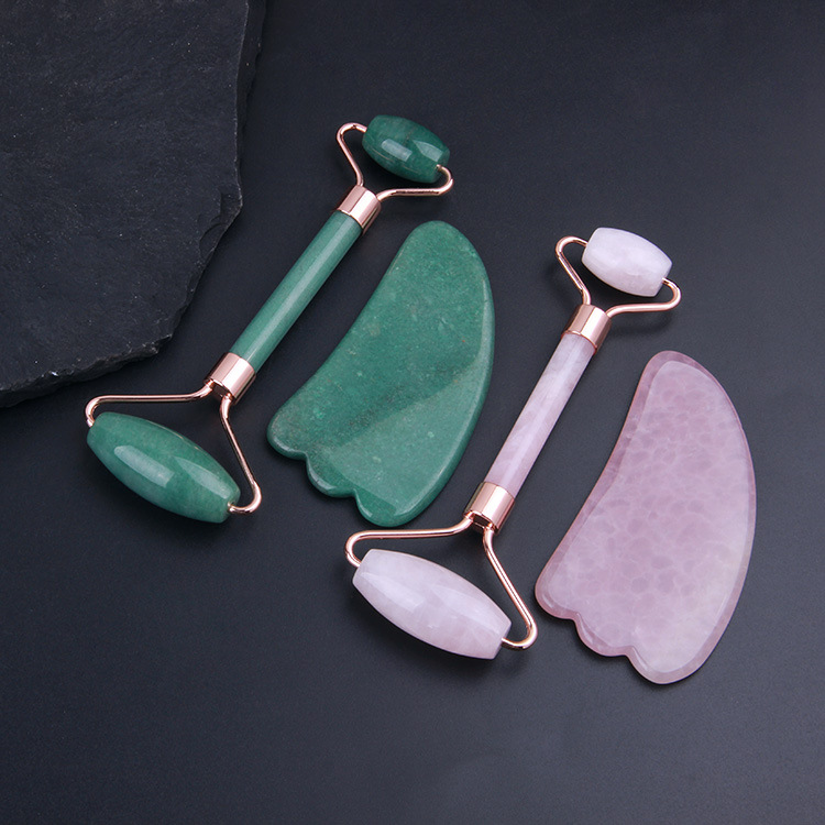 Wałek do masażu z różowego kwa – Jade Roller Stone recenzja i cena